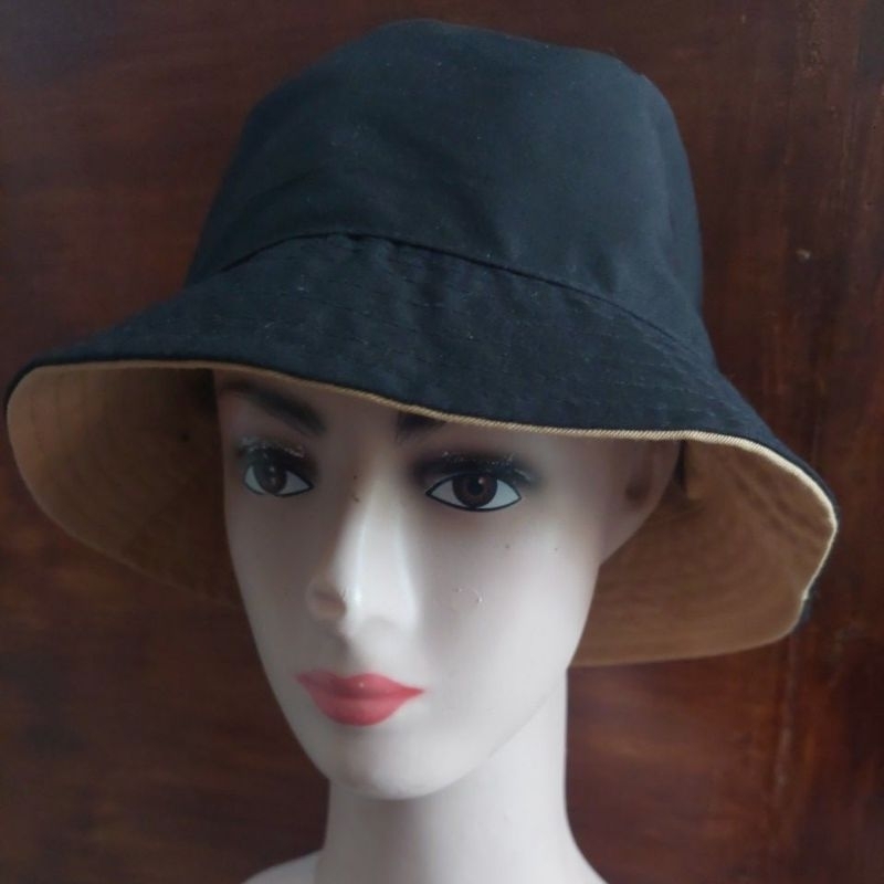 Topi Bucket Polos Dewasa Bolak Balik Warna - Hitam x Moka