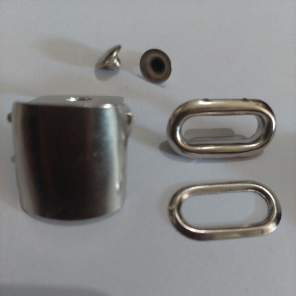 Pengait Topi Cakop Klip Besi - Silver